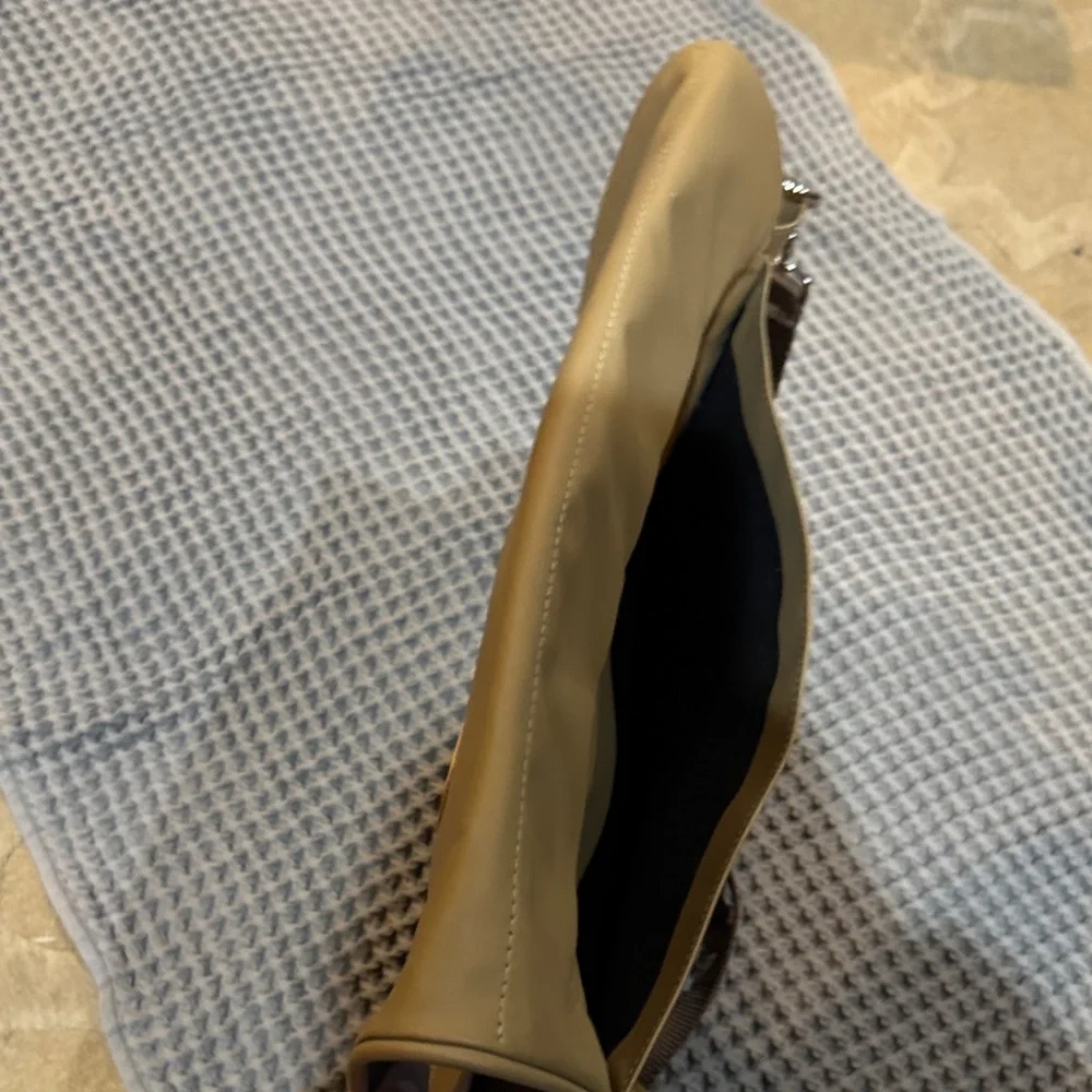 Jon Hart Tan Messenger Bag